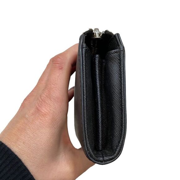 Michael Kors Black Leather Jet Set Travel Zip Around Wallet - Picture 14 of 14